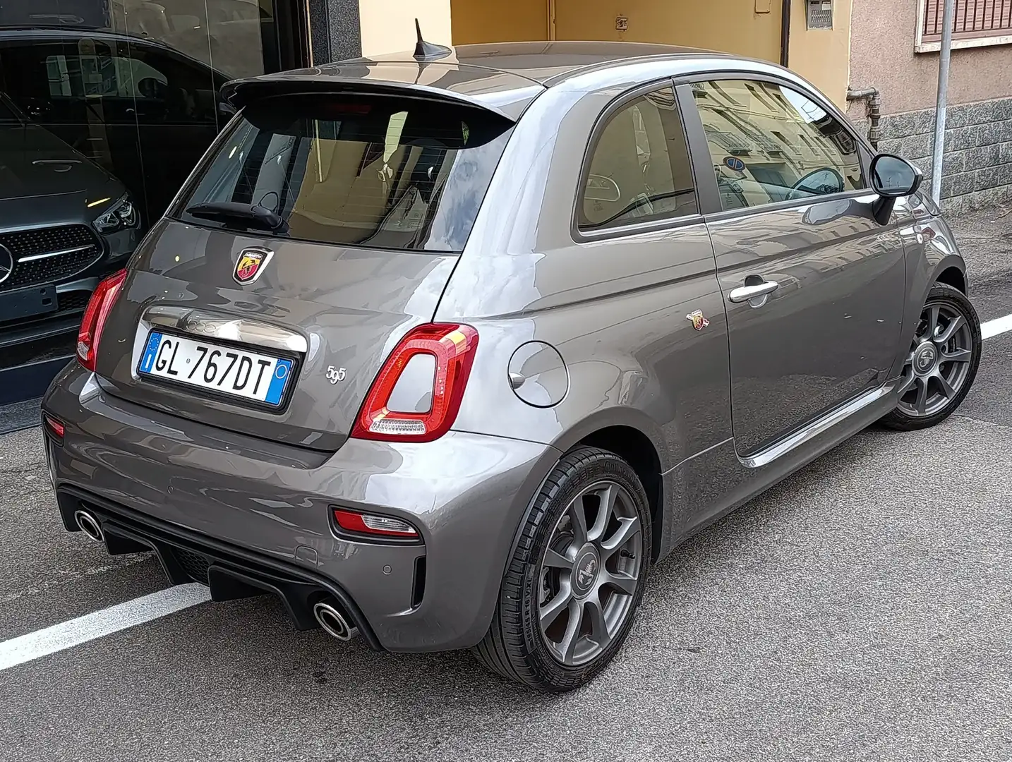 Abarth 595 1.4 t-jet 165cv km 26.940 nuova! Garanzia Abarth! Grigio - 2
