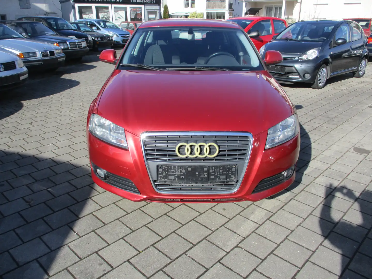 Audi A3 1.4 TFSI Ambiente Rouge - 2