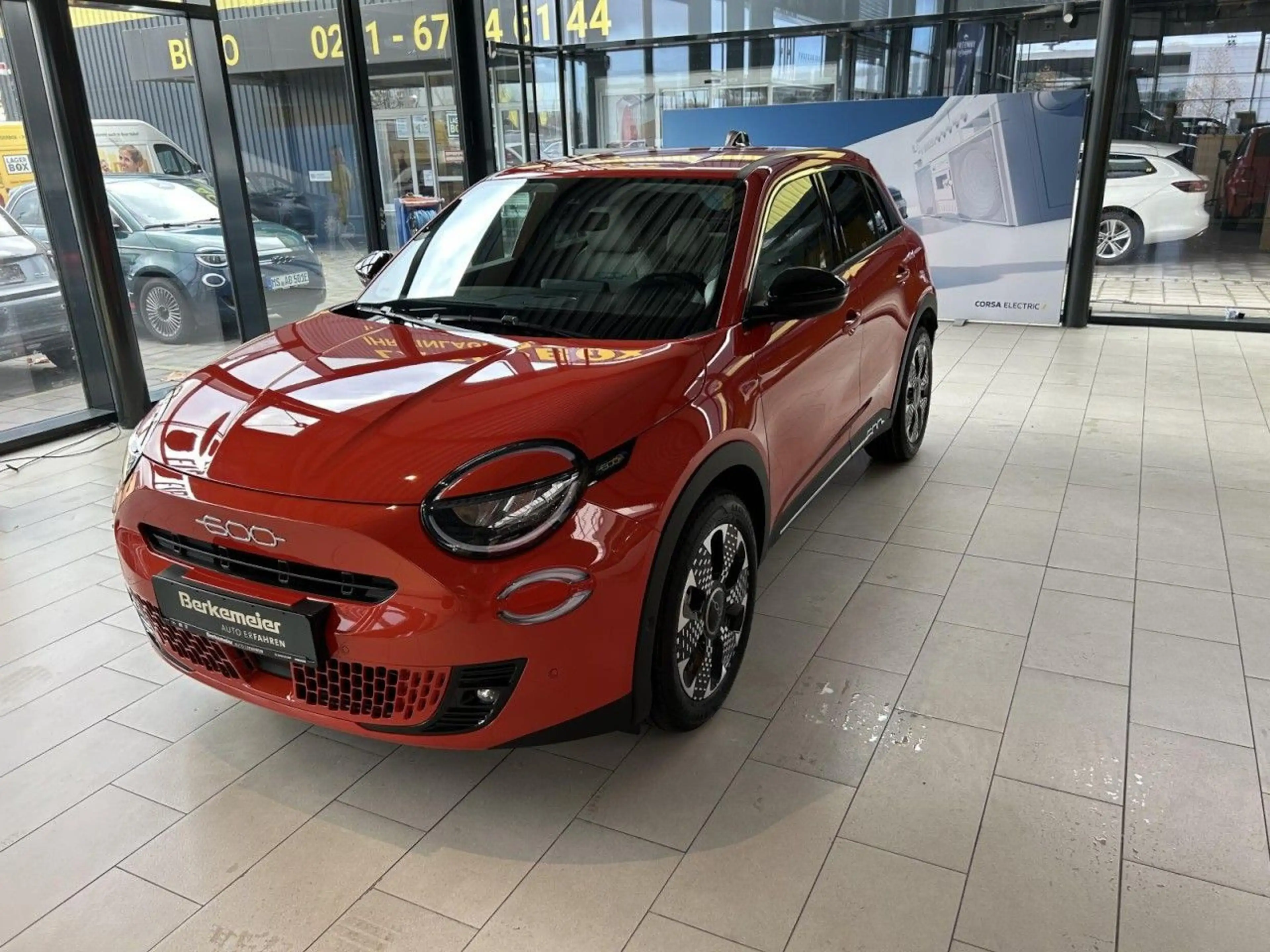Fiat 600e 54kwh 156PS La Prima*Voll-LED/Kamera/NAVI* — photo 2