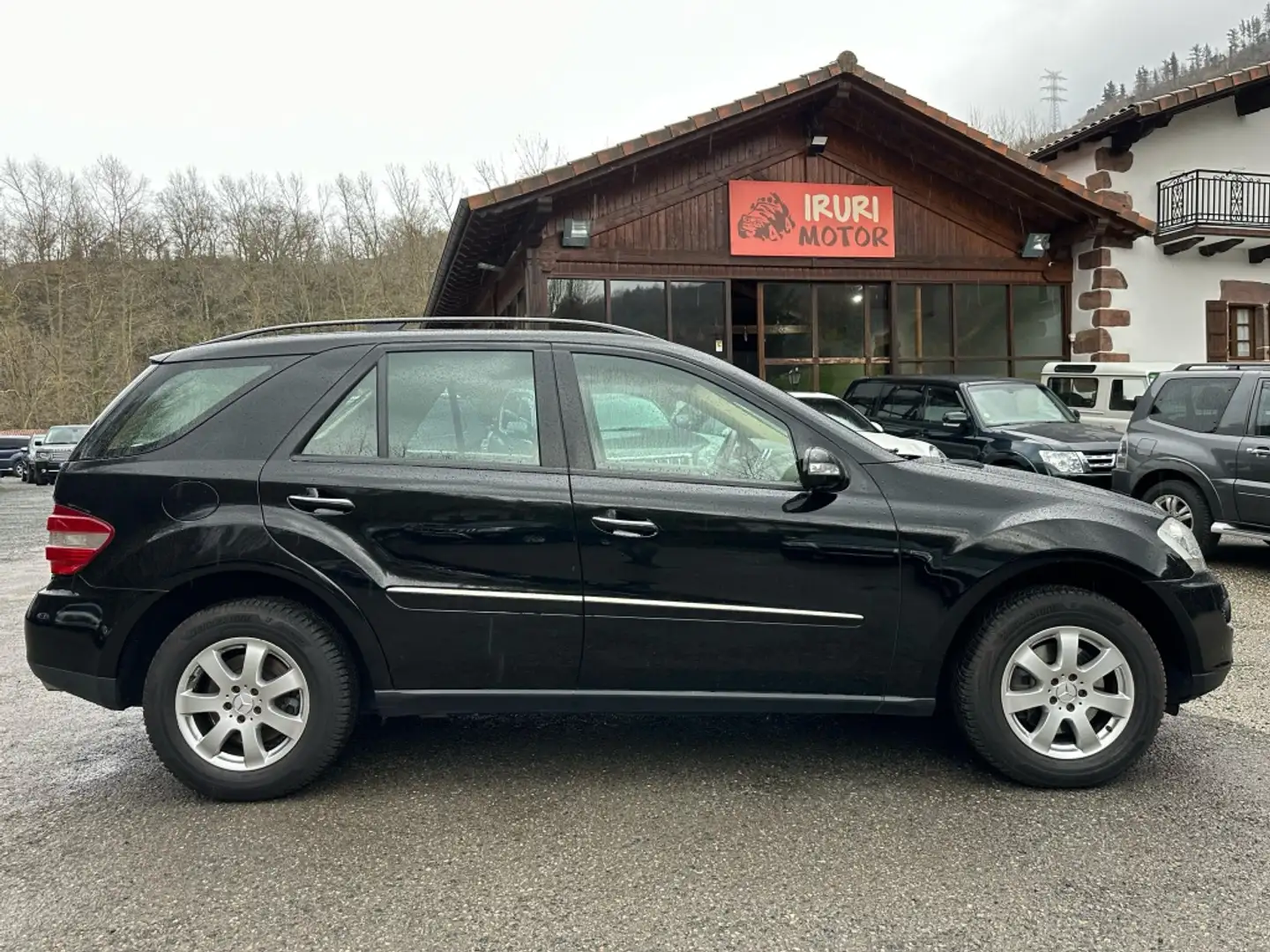 Mercedes-Benz ML 350 Aut. Negro - 1