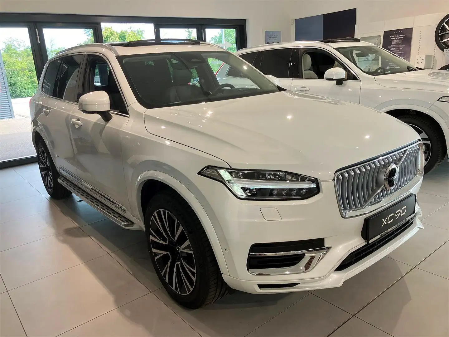 Volvo XC90 T8 AWD Ultra Bright Phase Out Weiß - 2