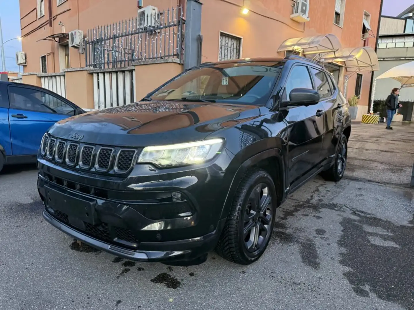Jeep Compass 1.3 Turbo 150 CV aut. 2WD 80° Anniversario+GPL Negro - 2