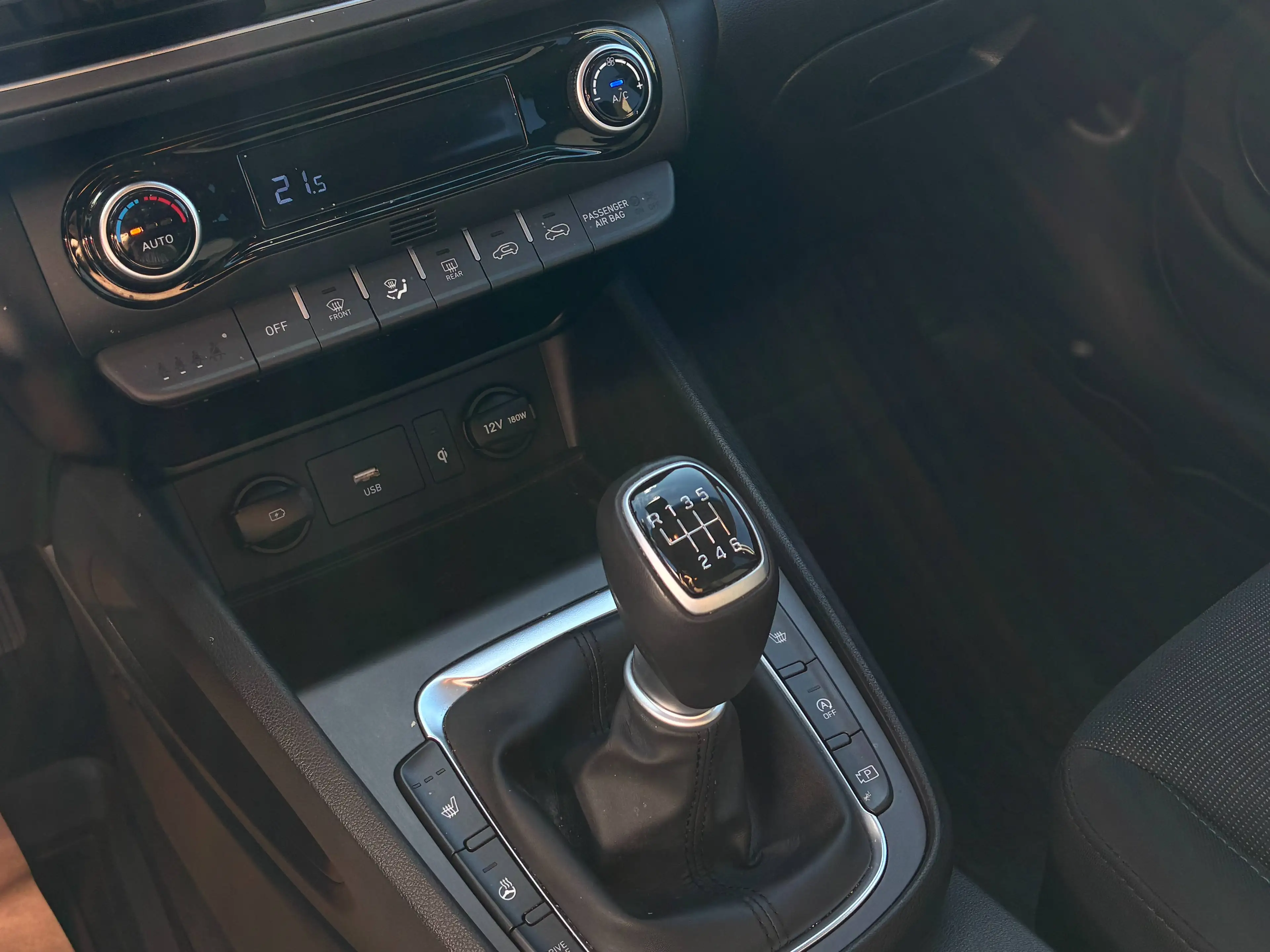 Hyundai KONA 1,0 T-GDi 48V 2WD Trend Line — photo 13