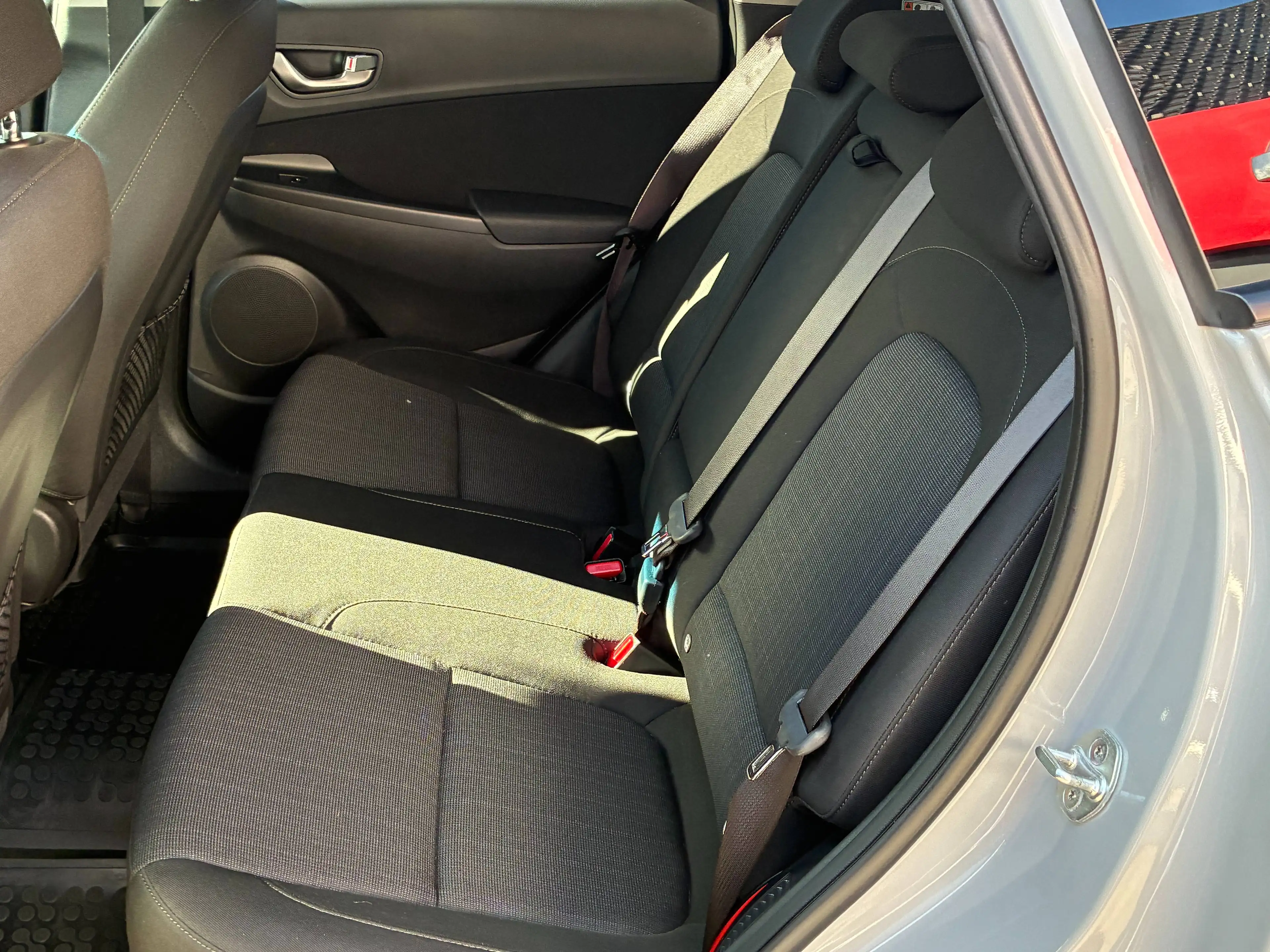 Hyundai KONA 1,0 T-GDi 48V 2WD Trend Line — photo 8