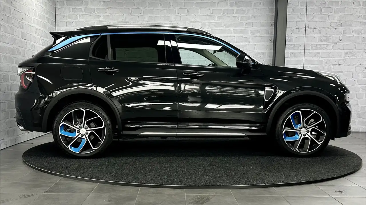 Lynk & Co 01 1.5 Pano / Carplay / ACC / 6.6KWH / Infinty 11