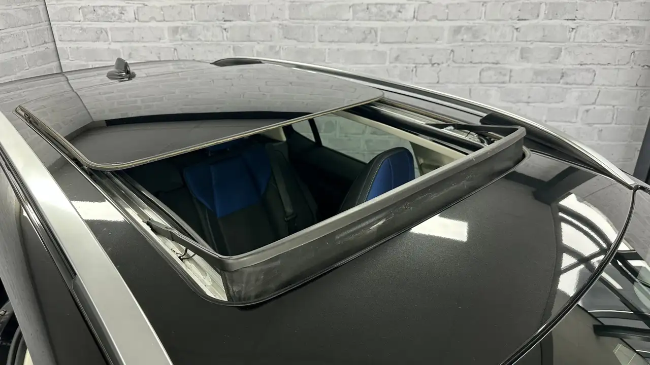 Lynk & Co 01 1.5 Pano / Carplay / ACC / 6.6KWH / Infinty 2
