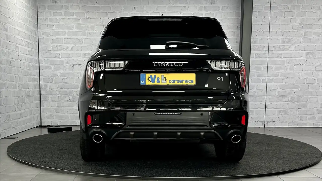 Lynk & Co 01 1.5 Pano / Carplay / ACC / 6.6KWH / Infinty 9