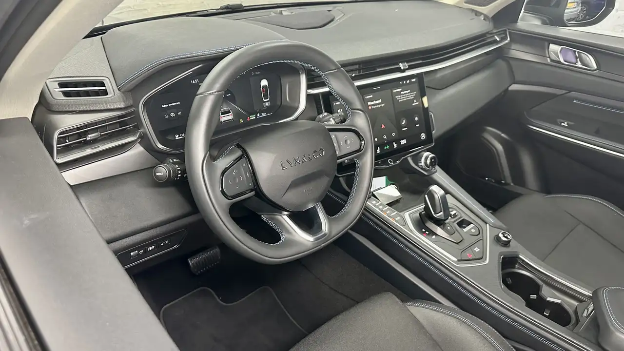 Lynk & Co 01 1.5 Pano / Carplay / ACC / 6.6KWH / Infinty 13