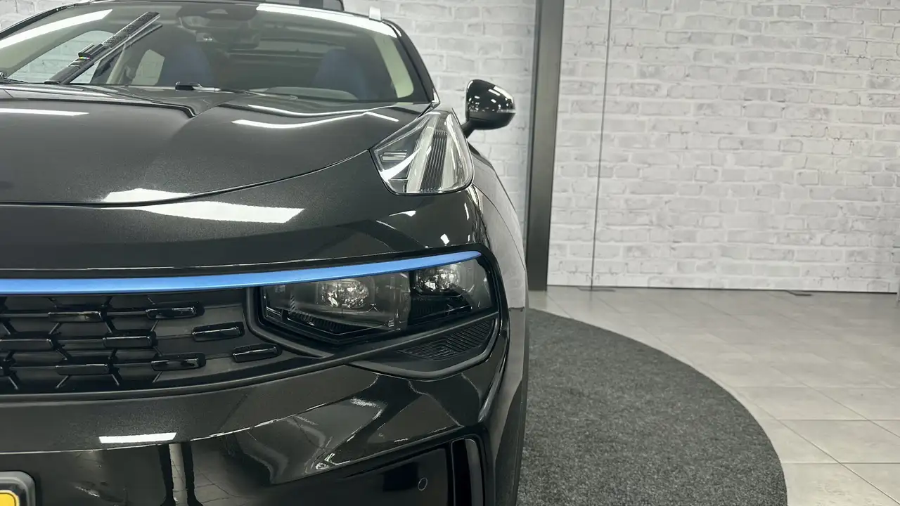 Lynk & Co 01 1.5 Pano / Carplay / ACC / 6.6KWH / Infinty 4