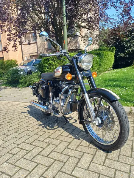 Royal Enfield Classic - foto 2