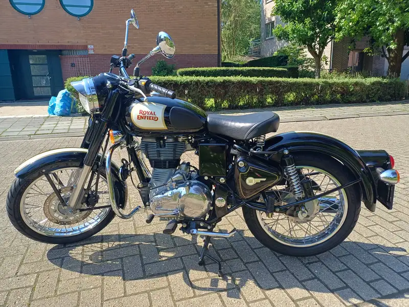 Royal Enfield Classic - foto 3