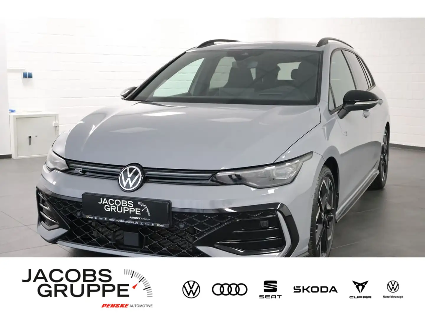 Volkswagen Golf VIII Variant 2.0 TDI R-Line "Black Style" Grau - 2