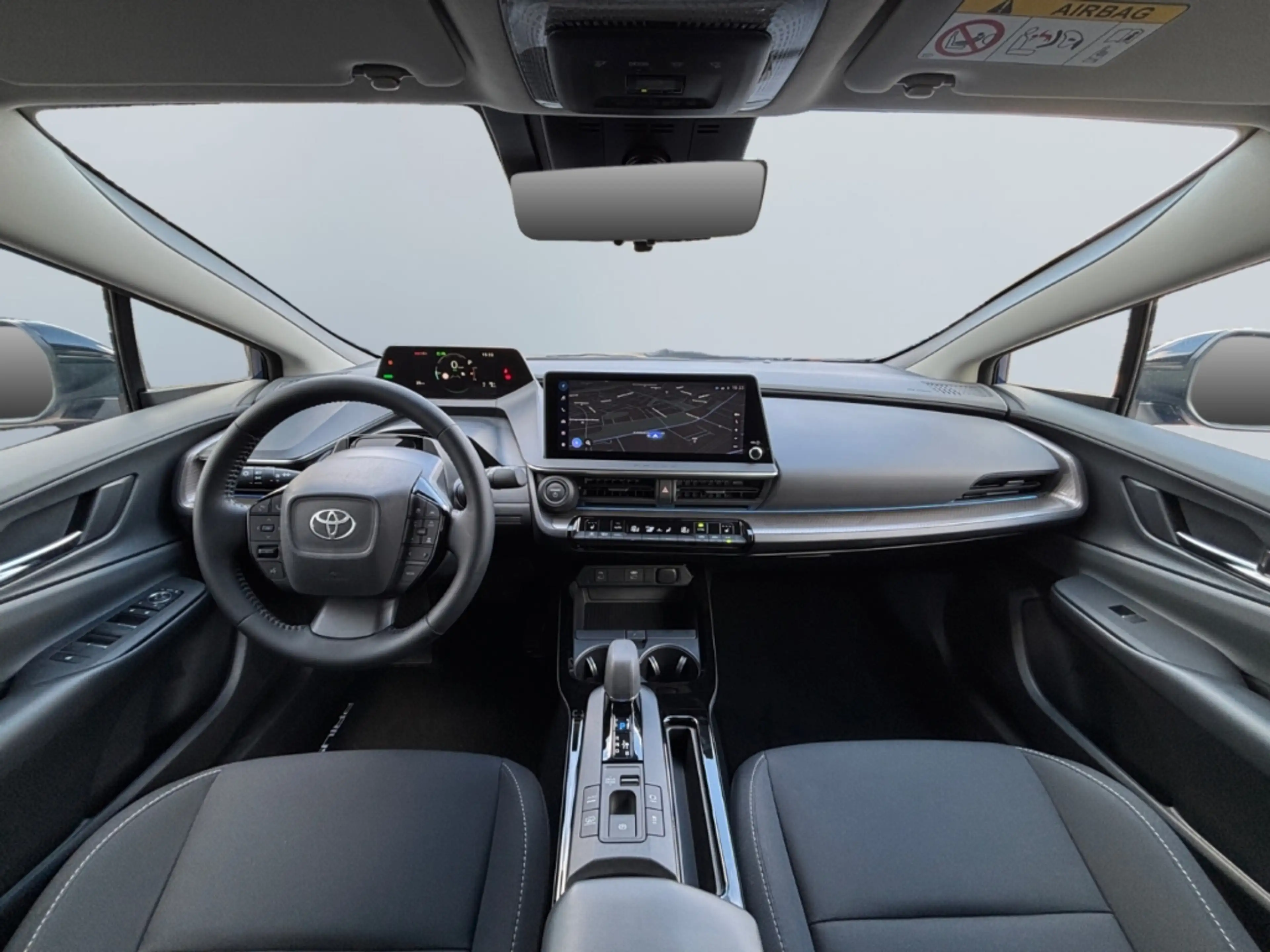 Toyota Prius Plug-in Hybrid Executive — photo 10