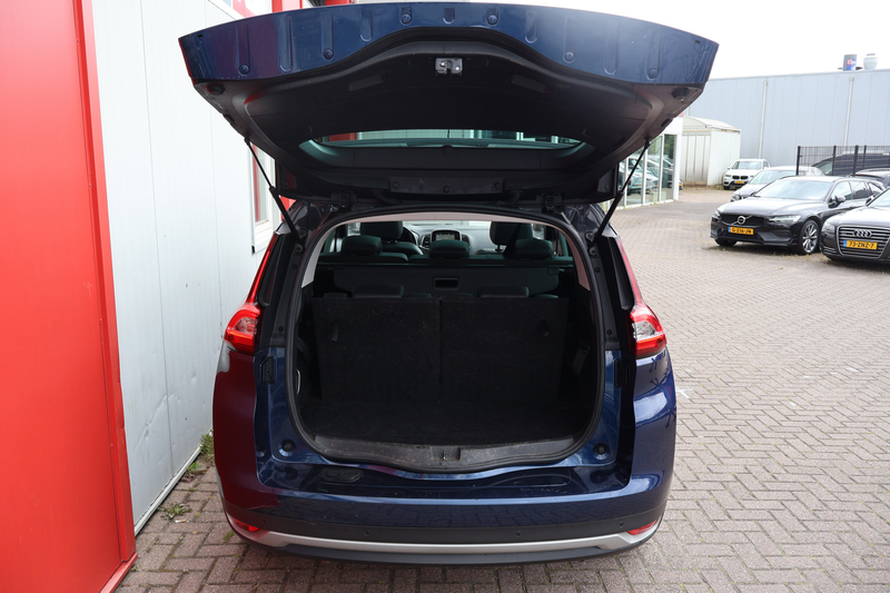Renault Grand Scenic 1.3 TCe Bose 7persoons. — photo 18