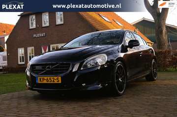 3.0 T6 AWD Momentum Aut. | Heico Uitvoering | Pano