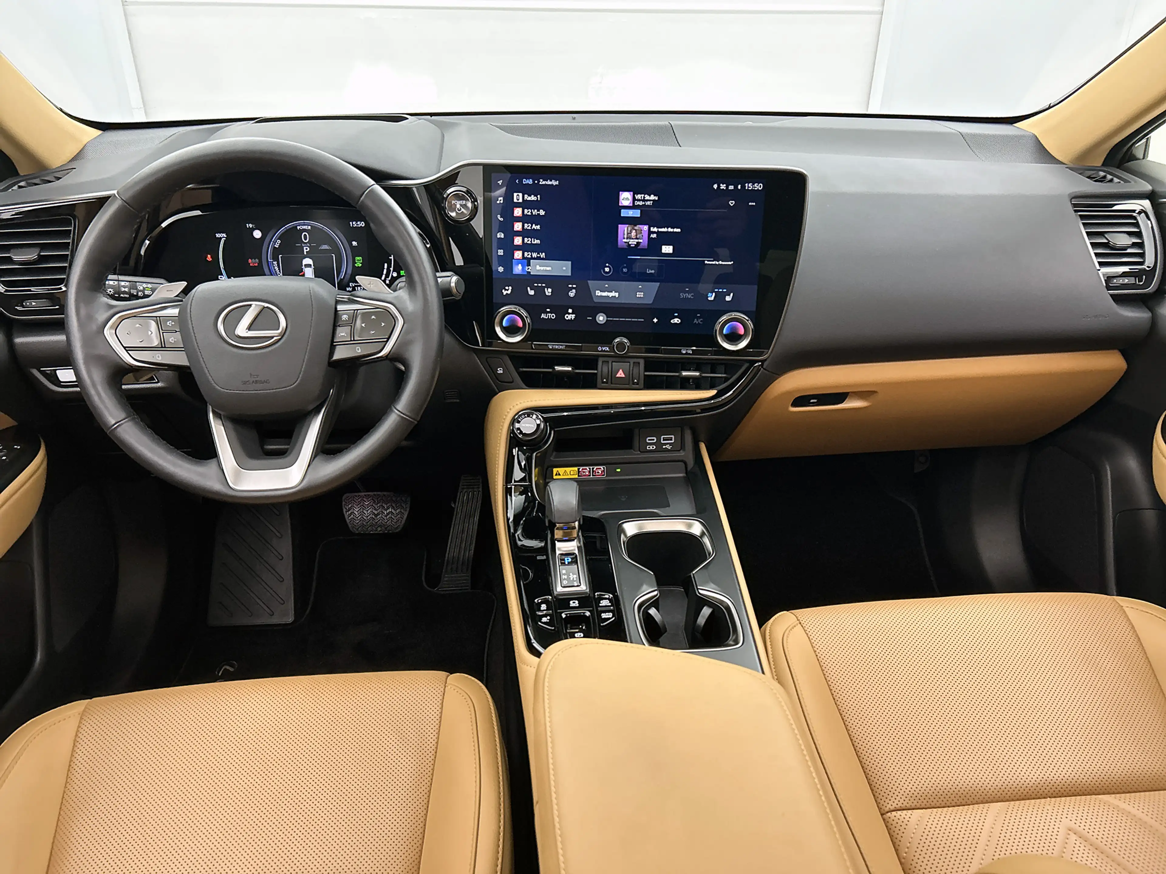 Lexus NX 450h+ AWD Executive Line — photo 4