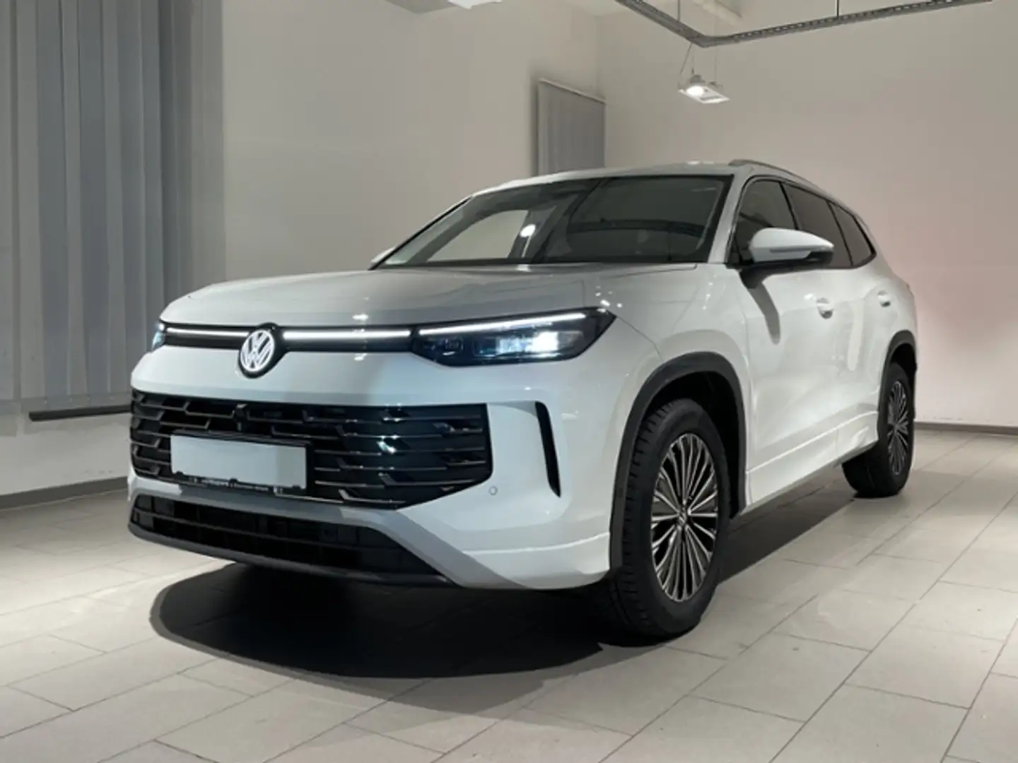 Volkswagen Tayron Elegance  1,5 l eTSI OPF 7-Gang-DSG Alb - 2