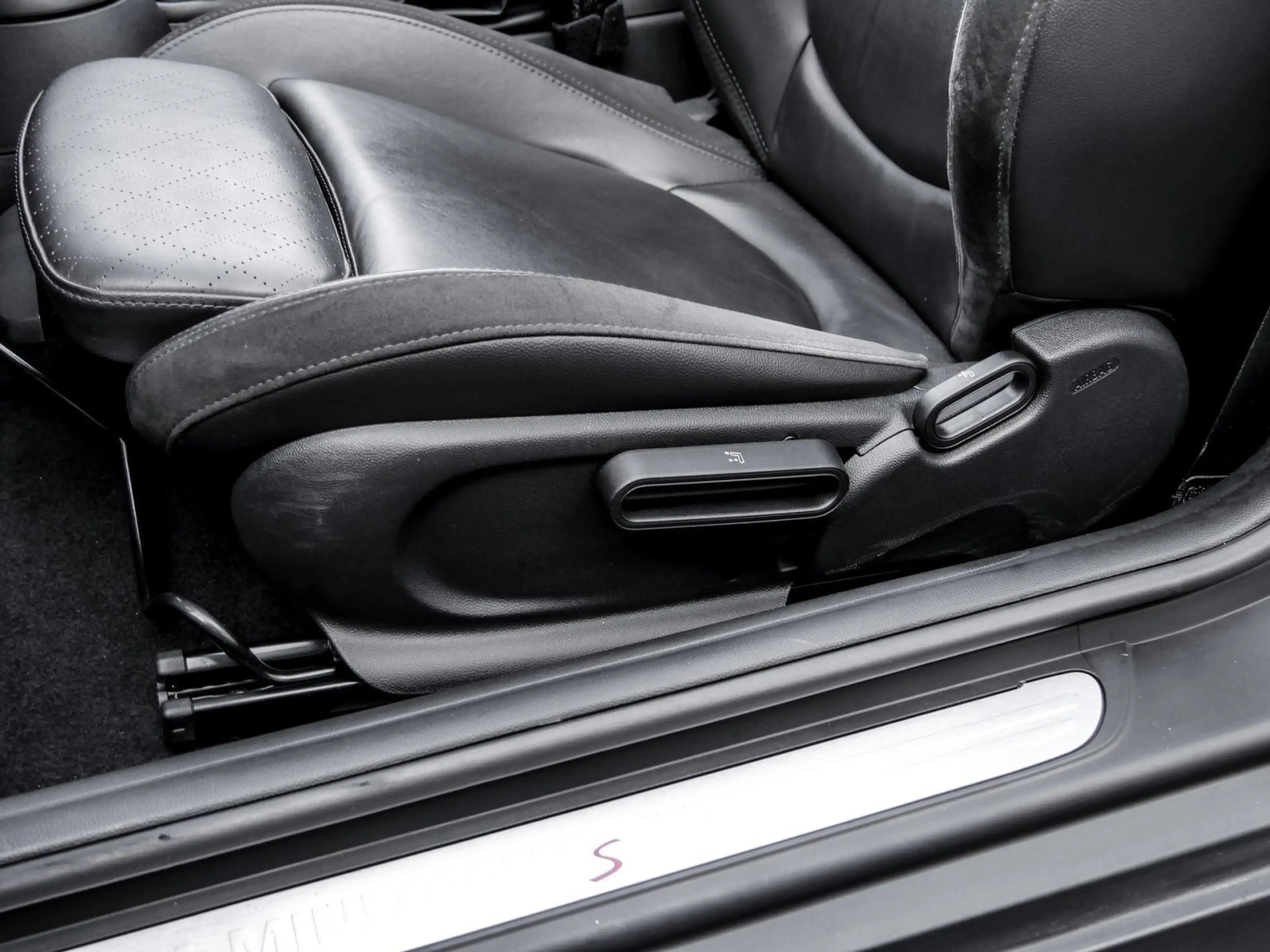 MINI Cooper S Cabrio Cooper S CHILI ll+LED+NAVI+SHZ+ISOFIX — photo 15