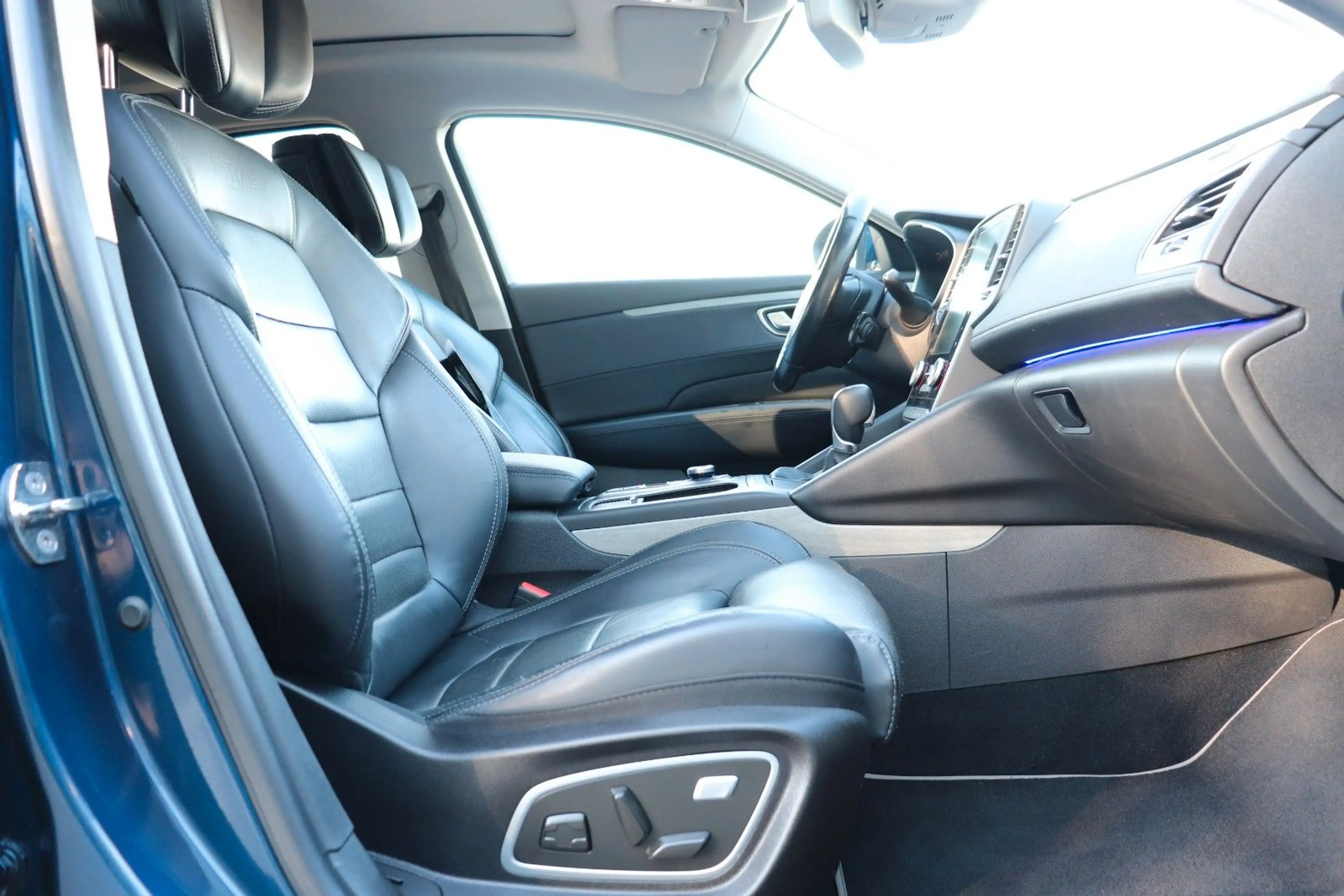 Renault Talisman Initiale Paris, BOSE, Leder, Massage — photo 14