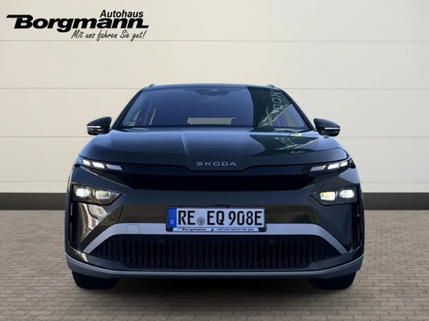 Skoda Enyaq Loft 60 63 kWh Batterie Elektromotor 150 kW 1-Gan Grün - 2