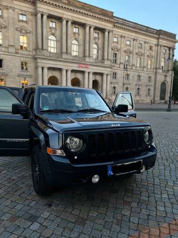 Imagine Jeep Patriot 2.4 CVT Limited(American Chrysler SUV, Benzin+LPG)