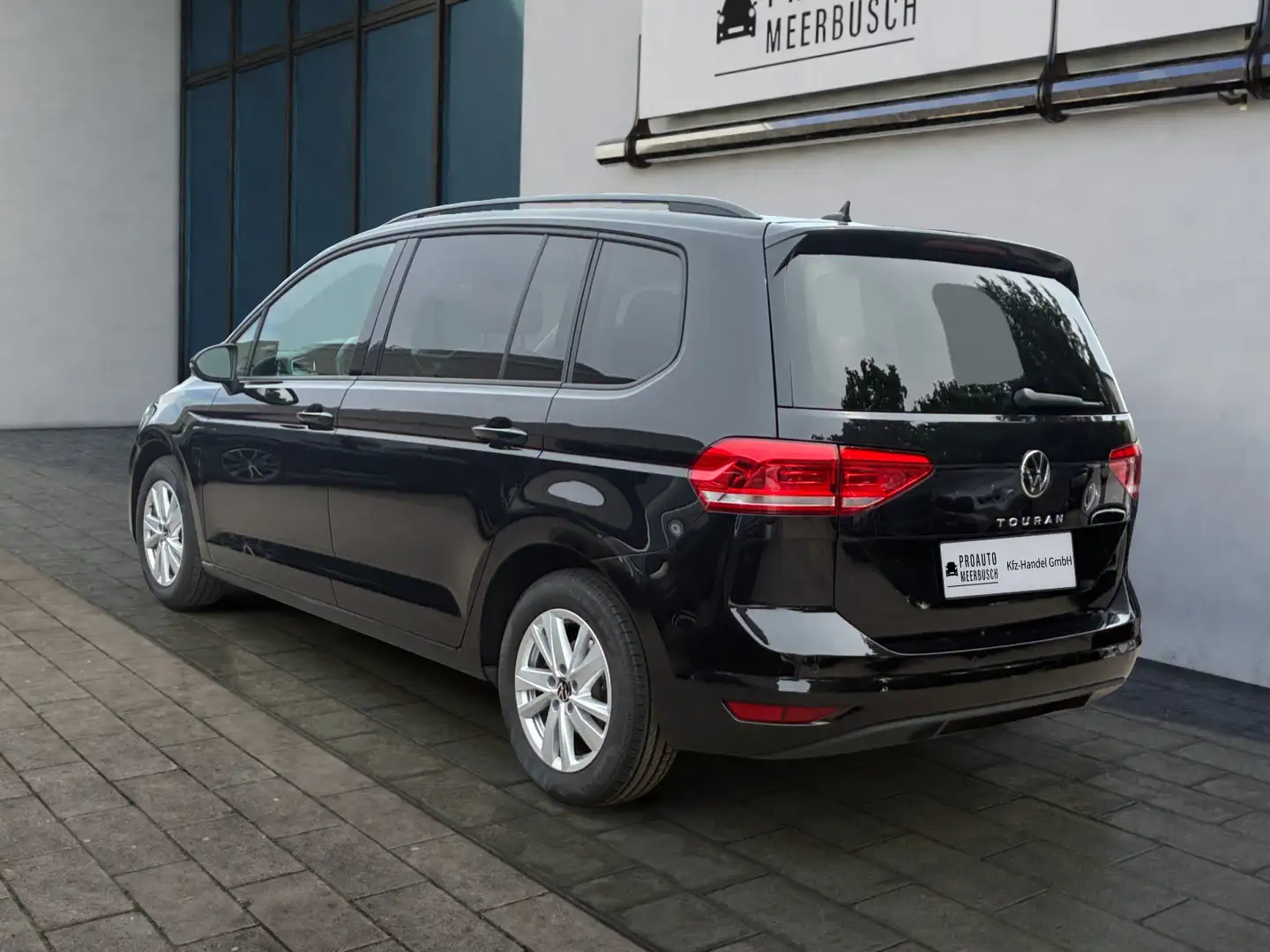 Volkswagen Touran Comfortline EASYOPEN/PANO/ACC/RFK/7SITZE Noir - 2