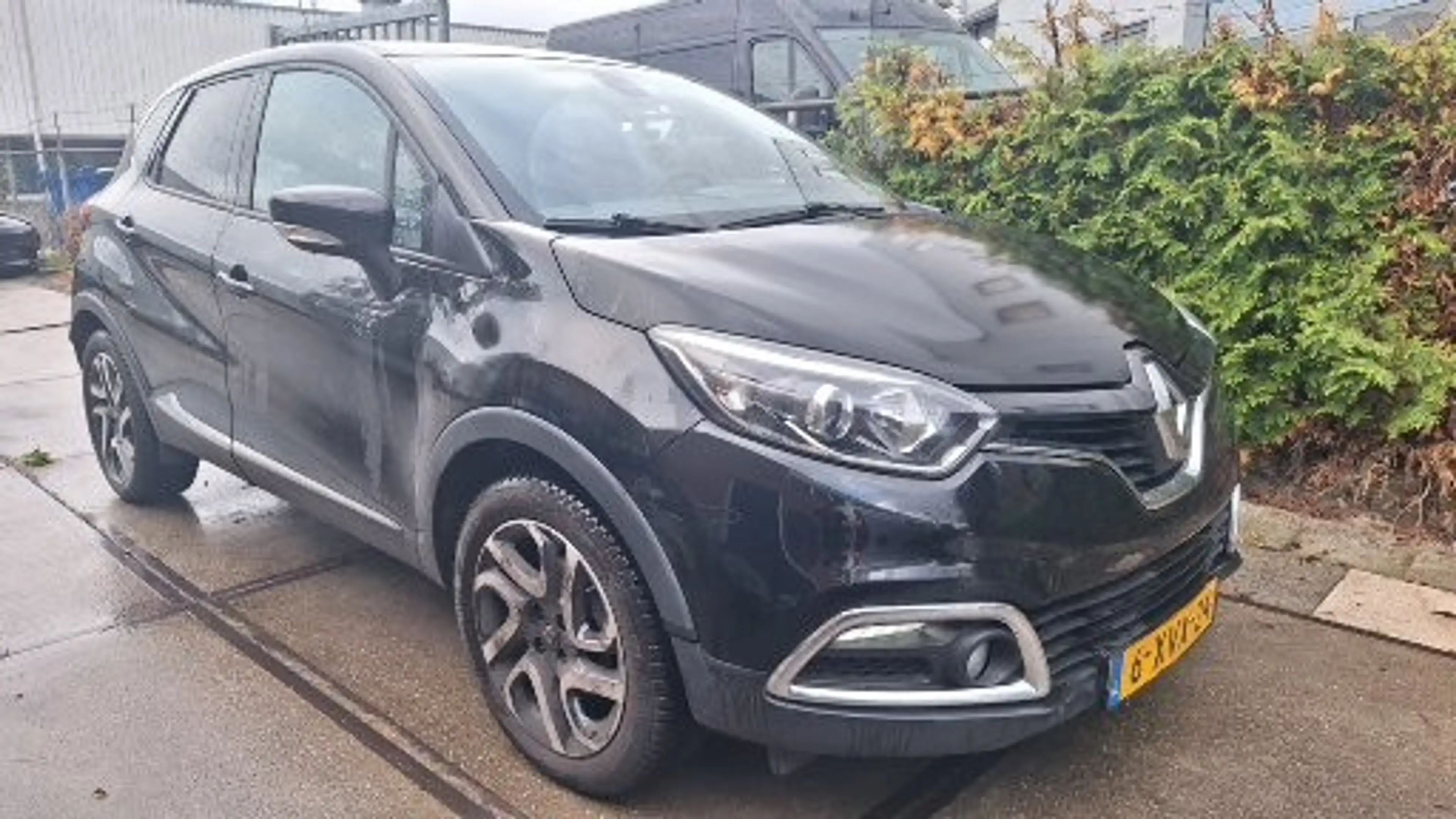 Renault Captur 1.2 TCe Dynamique — photo 3