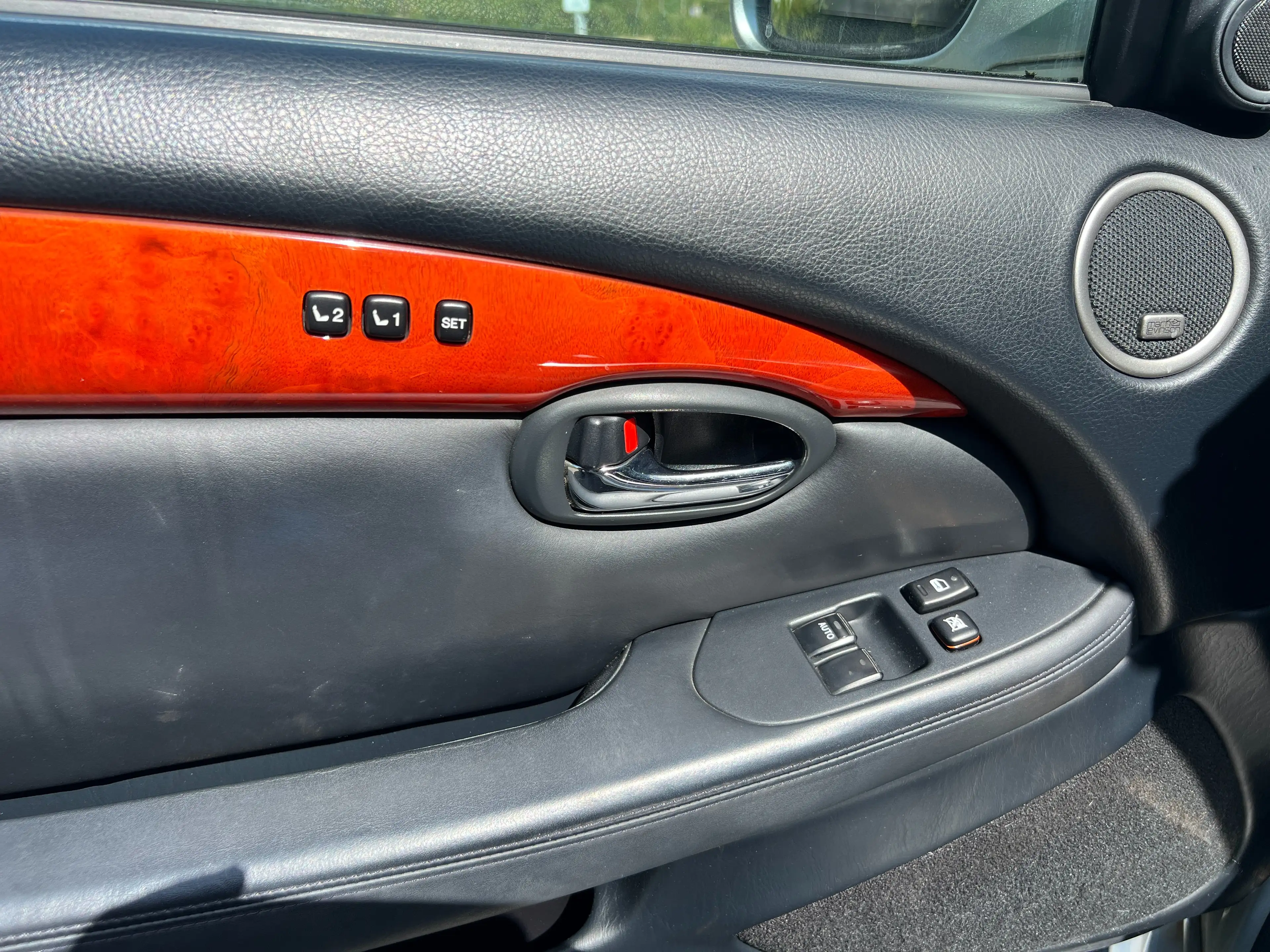 Lexus SC 430 SC V8 — photo 10