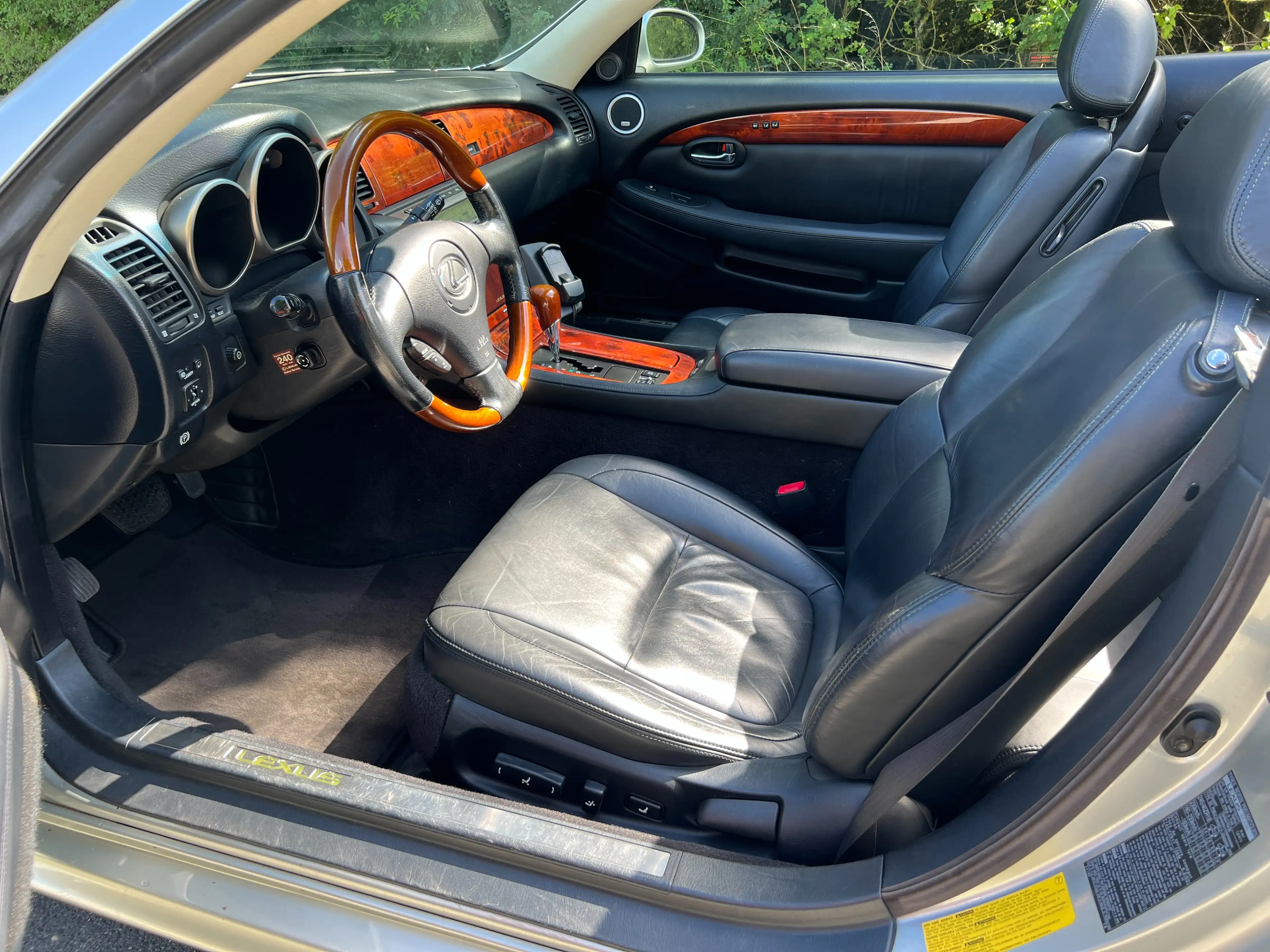 Lexus SC 430 SC V8 — photo 8