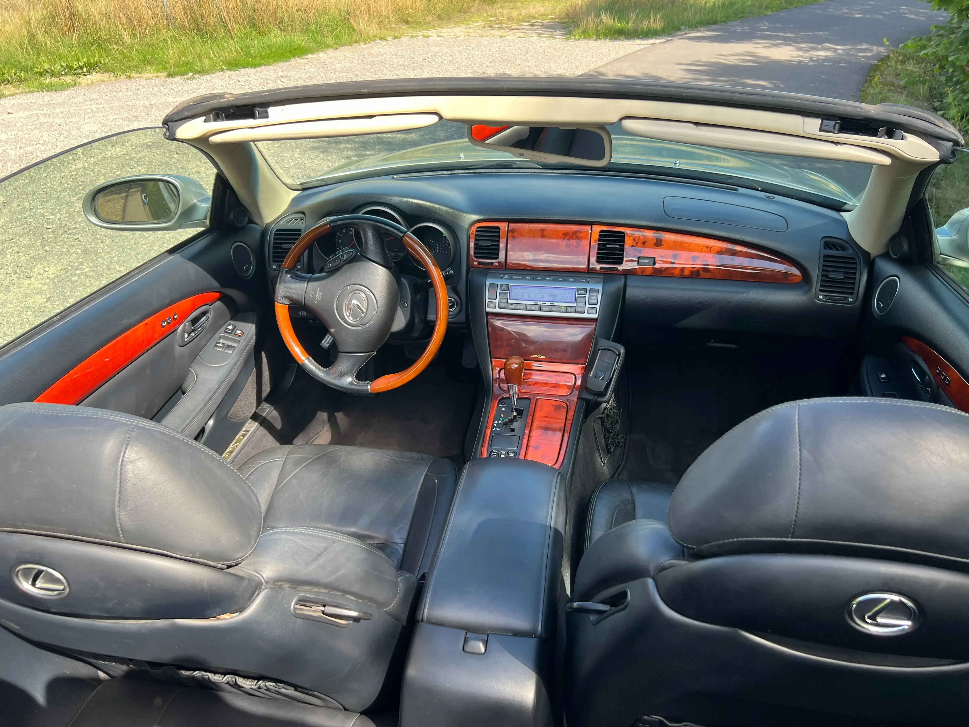 Lexus SC 430 SC V8 — photo 3