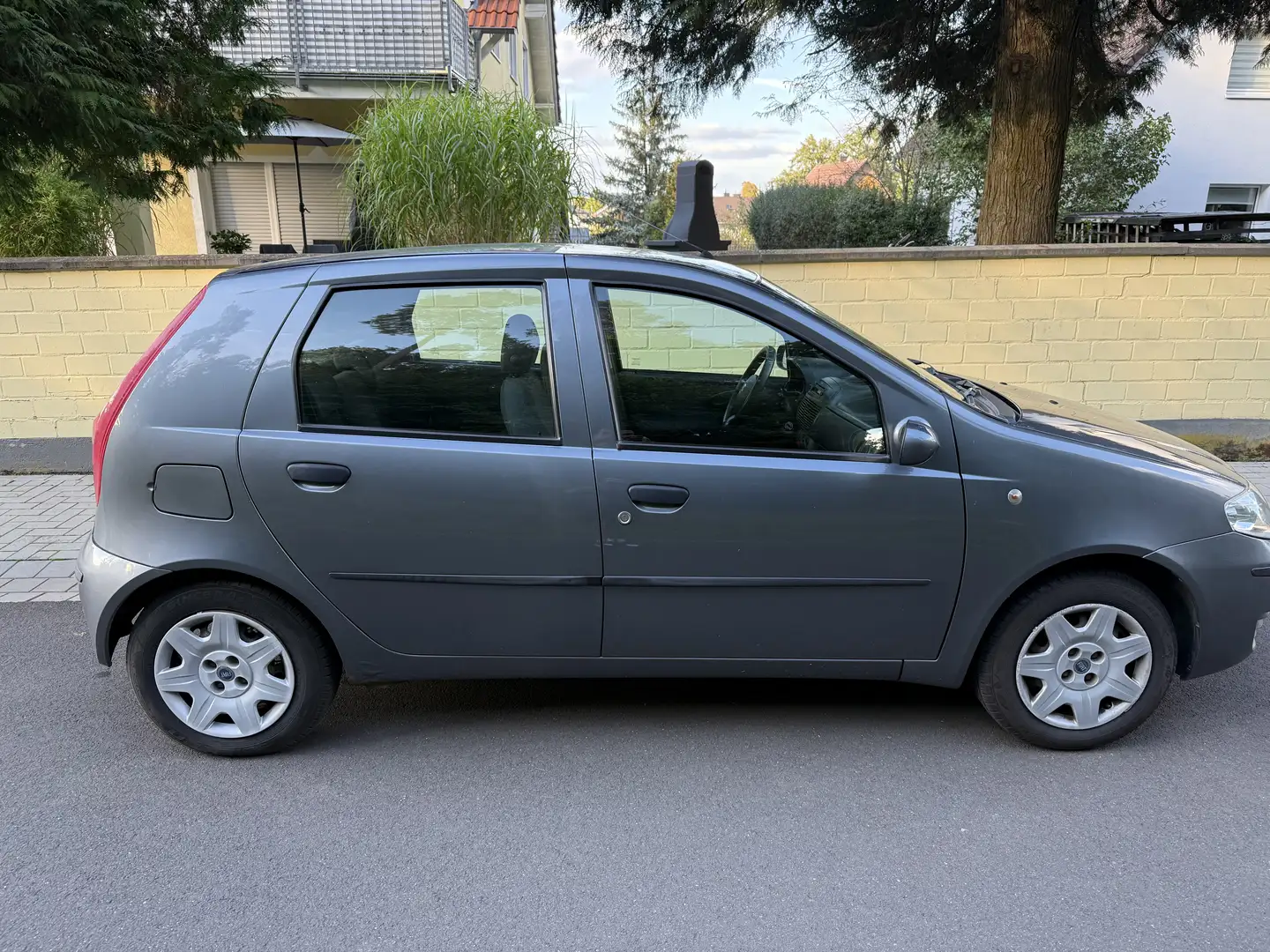 Fiat Punto 5p 1.2 Actual abs - 1