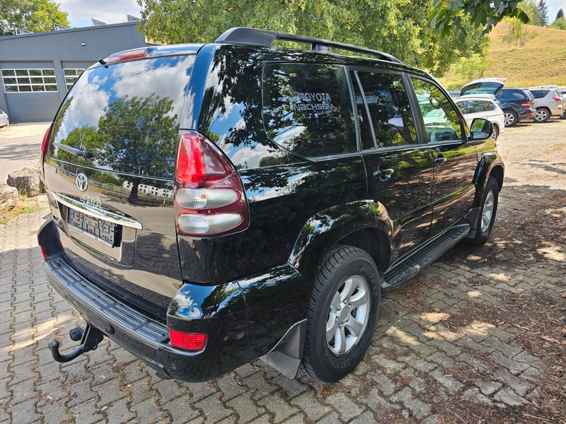 Toyota Land Cruiser 3.0 D-4D Leder Navi Kamera — photo 7