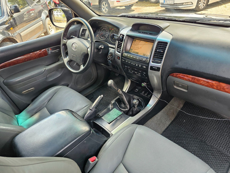 Toyota Land Cruiser 3.0 D-4D Leder Navi Kamera — photo 15