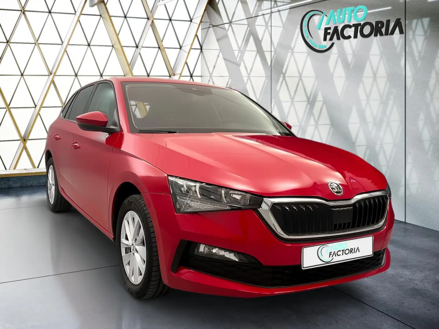 Skoda Scala -39% 1.0 TSI 110cv+MIRRORLINK+CAM+CLIM+Options Červená - 2