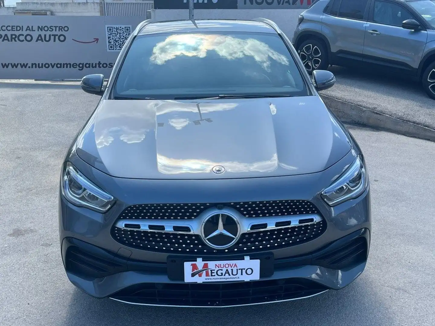 Mercedes-Benz GLA 200 d Automatic Premium Grigio - 2