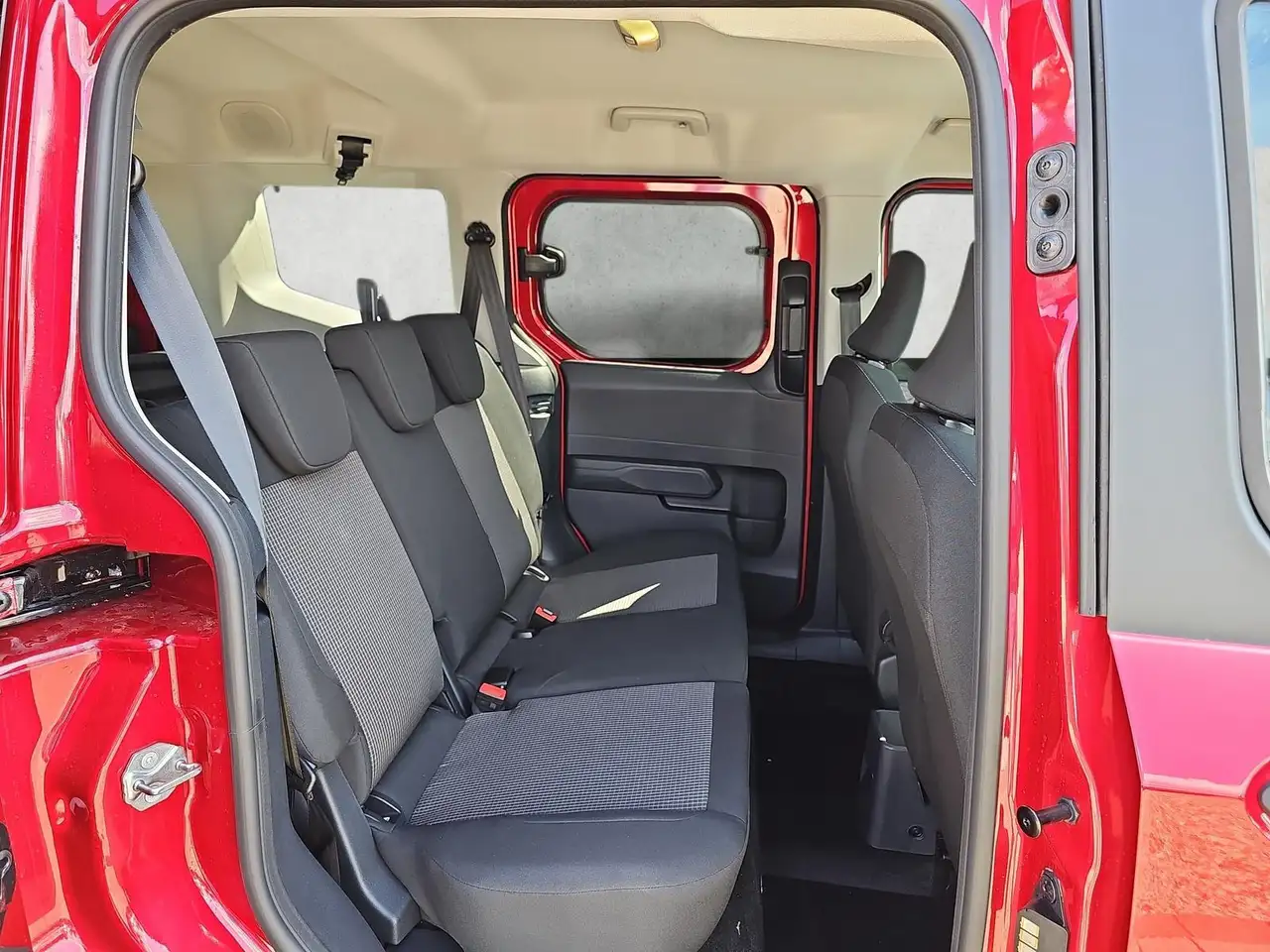 Ford Tourneo Courier 2026 — фото 13