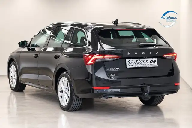 Skoda Octavia view 6