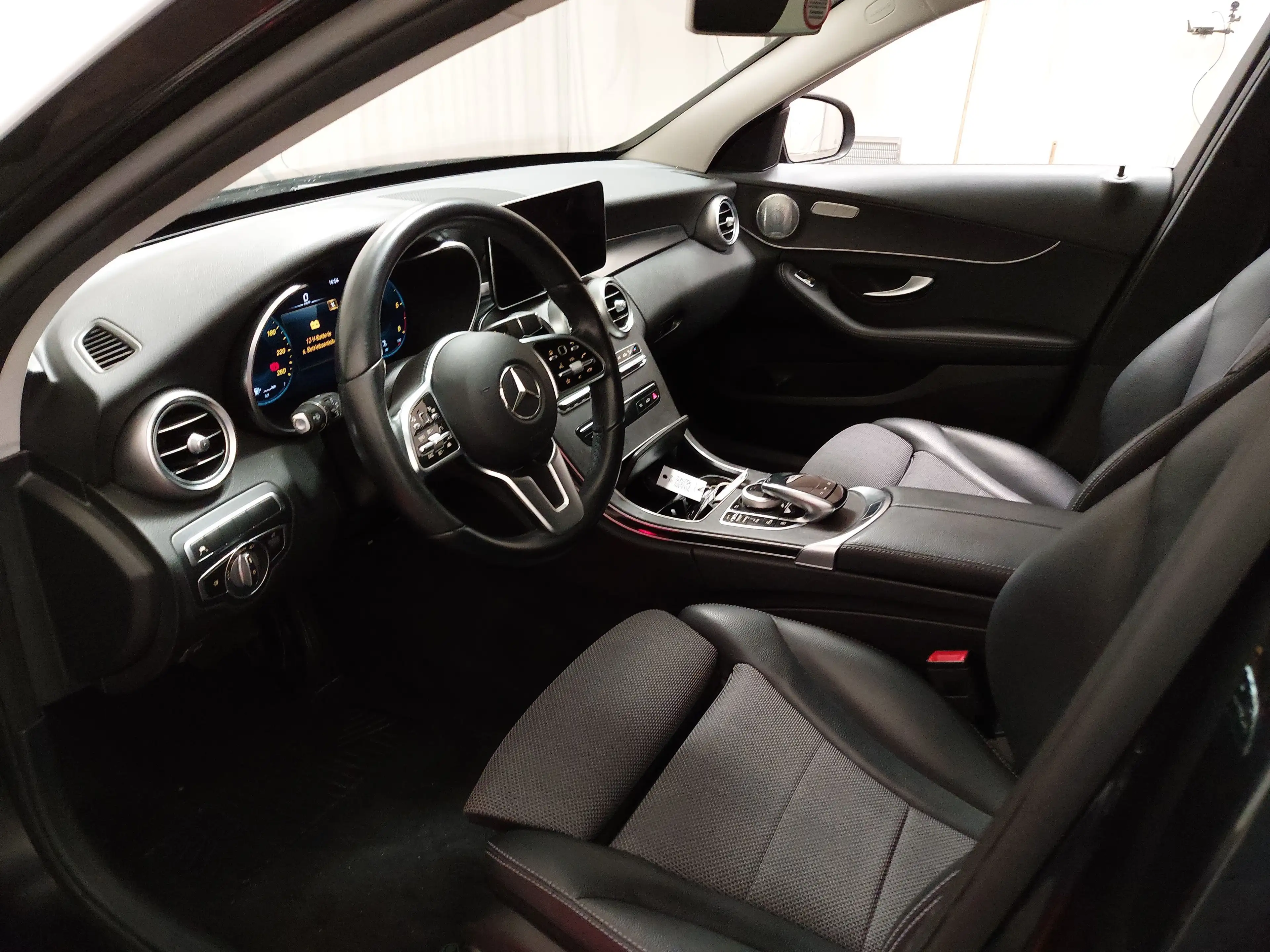 Mercedes-Benz C 220 MB C 220 T d Avantgarde Navi LED Widescreen RFK — photo 6