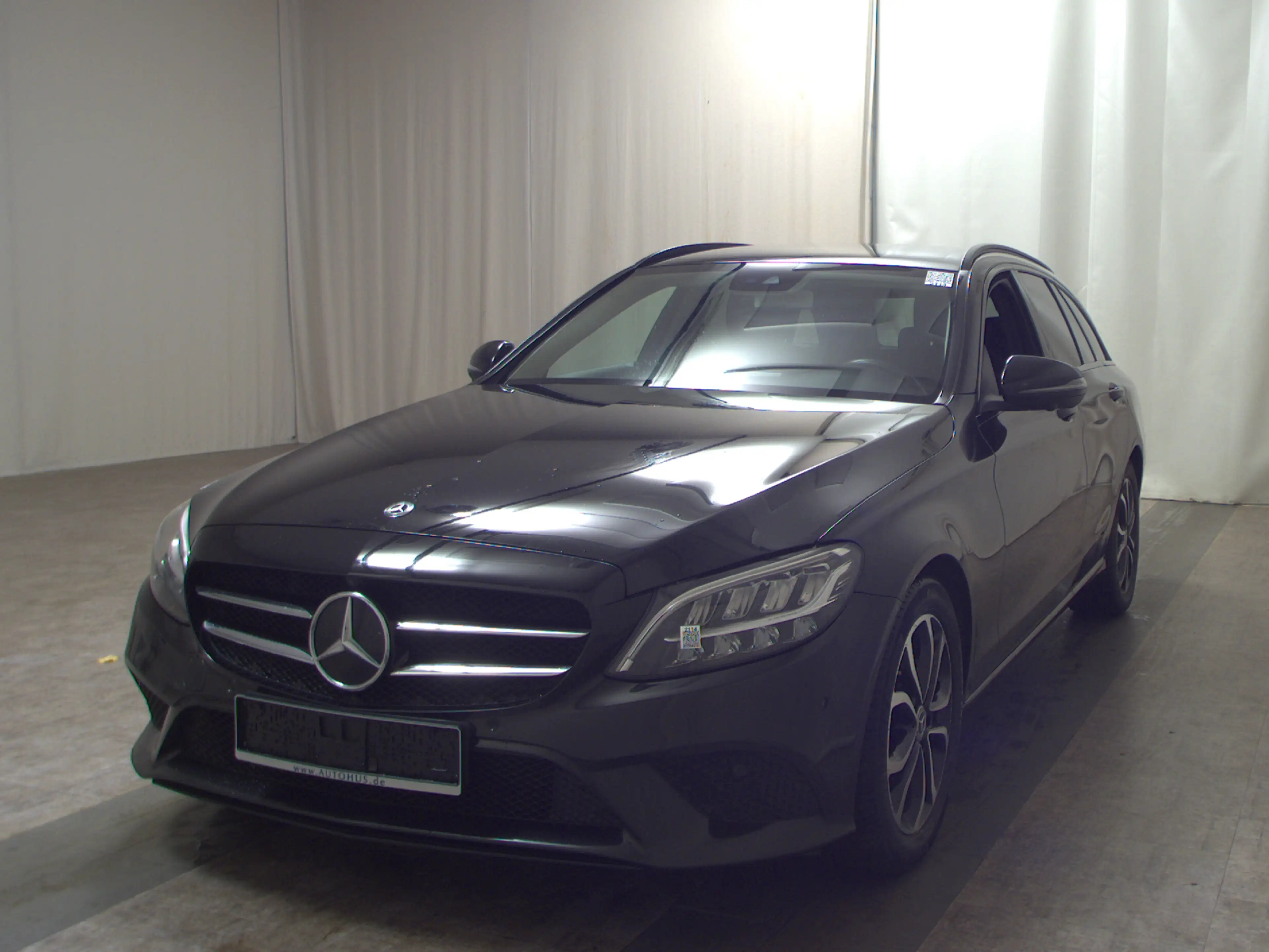 Mercedes-Benz C 220 MB C 220 T d Avantgarde Navi LED Widescreen RFK — photo 2
