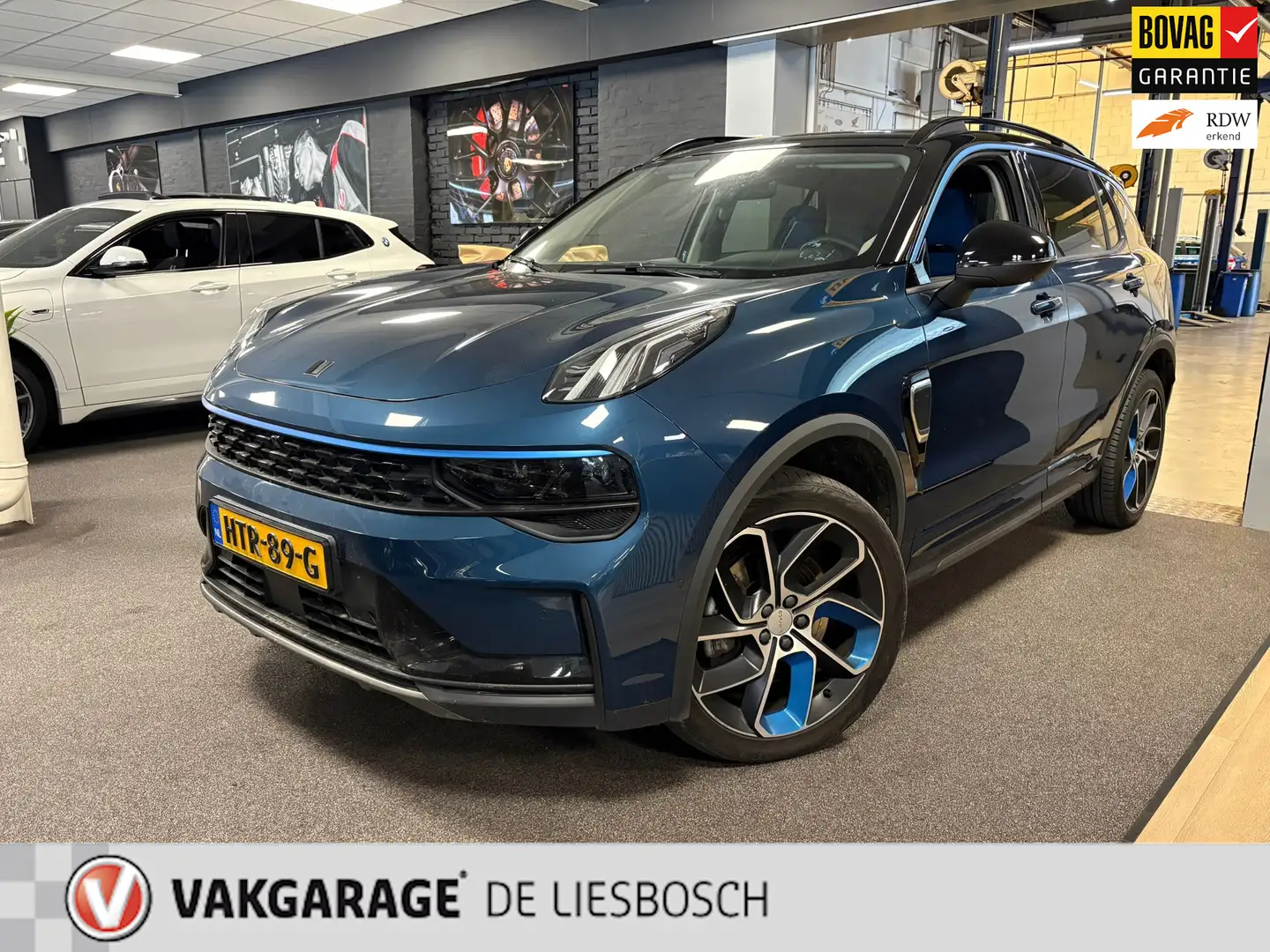 Lynk & Co 01 1.5 / pano / 360 camera / model 2023 / Infinity / Blauw - 1