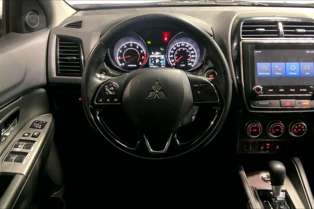 2025 Mitsubishi RVR AWD SE — снимка 1