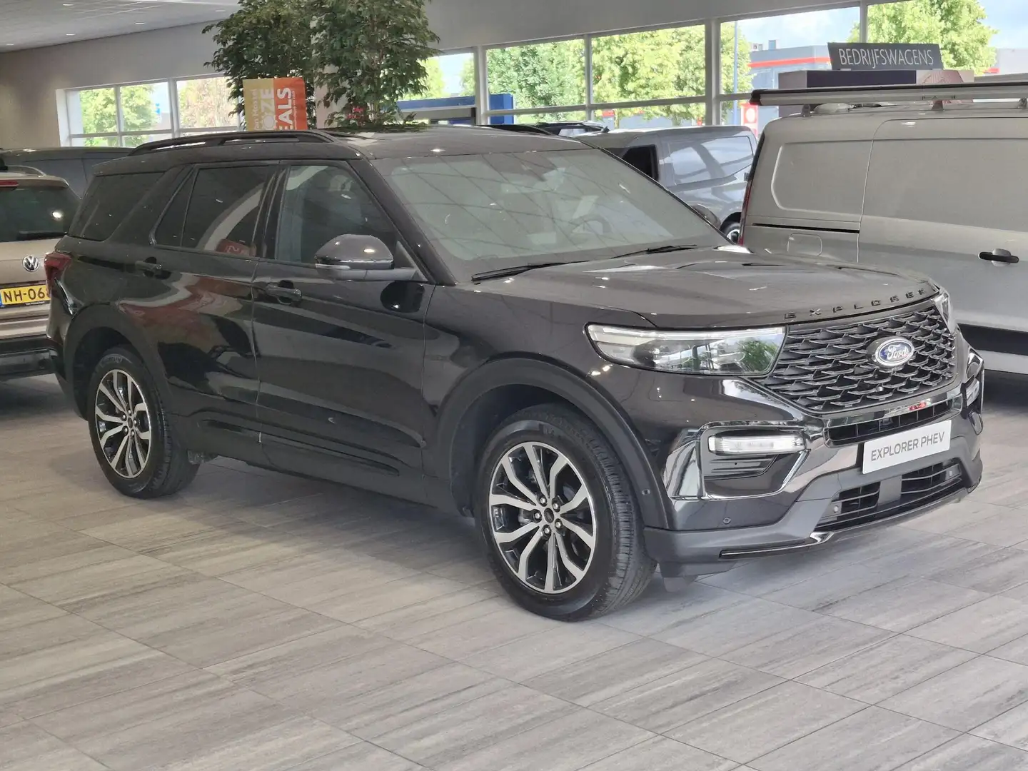 Ford Explorer 3.0 V6 EcoBoost PHEV ST-Line Aut. | Panoramadak | Zwart - 2