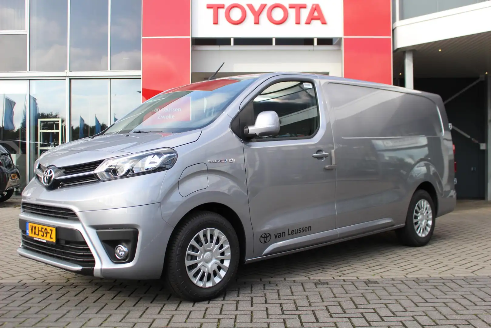 Toyota Proace Long Worker Electric EXTRA RANGE PROFESSIONAL L2 7 Zilver - 1