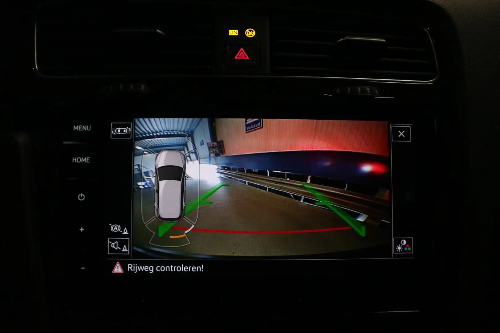 Volkswagen Golf GTI 2.0 TSI Performance / S-DAK / BLACK EDITION ! ! ! Zwart - 2