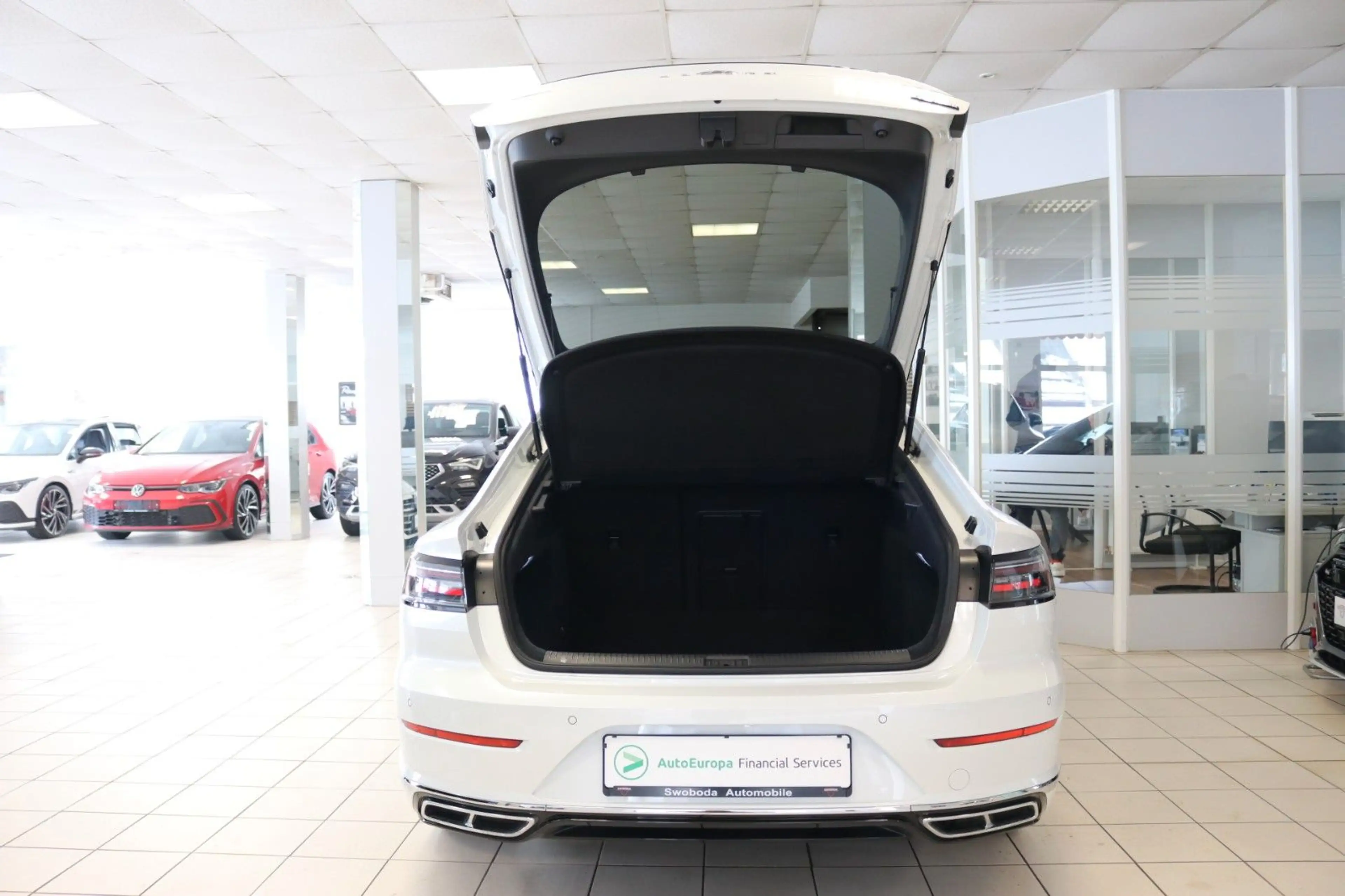 Volkswagen Arteon 4M R-Line DCC HUD IQ.Light Pano 360 Memoy — photo 6