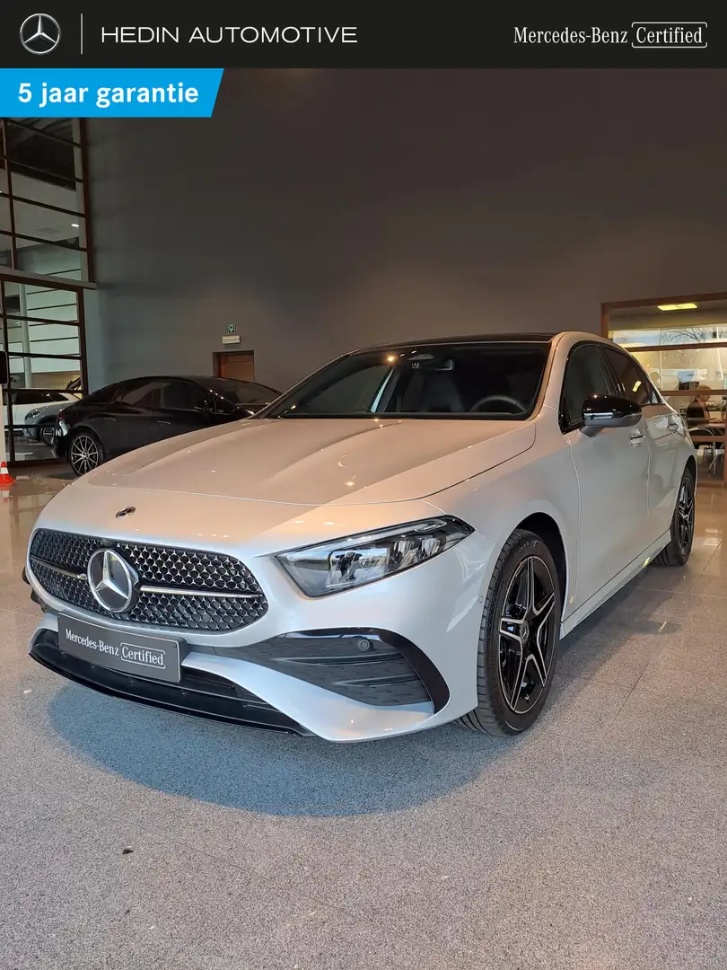 Mercedes-Benz A 250 e Hatchback AMG Line | Panoramisch Dak | Verwarmde Argento - 1