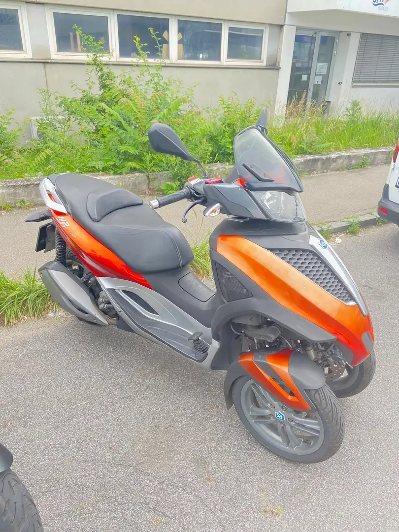 Piaggio MP3 YOURBAN Red - 1