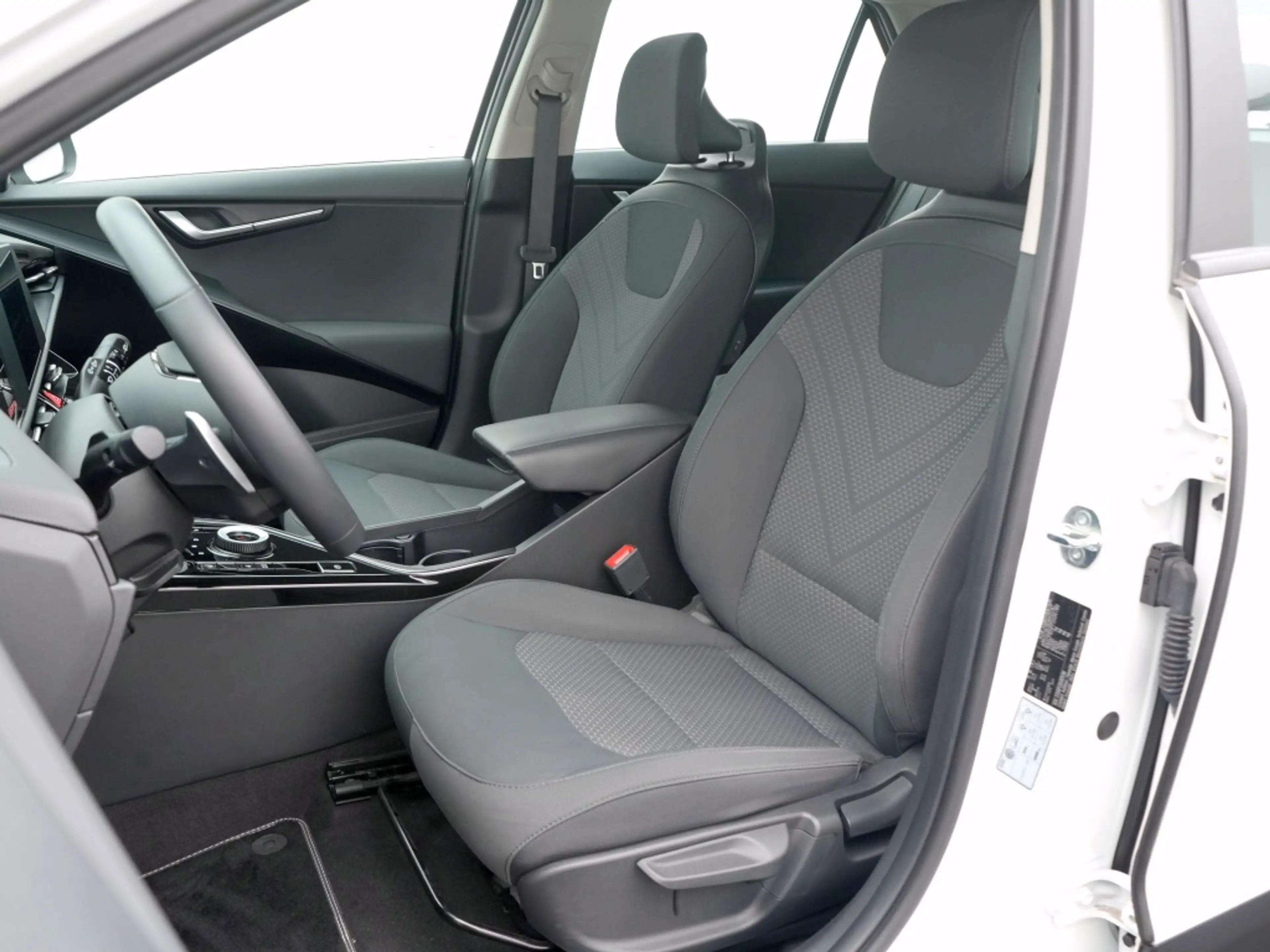 Kia e-Niro EV DynamicLine 64.8 kWh | — photo 13