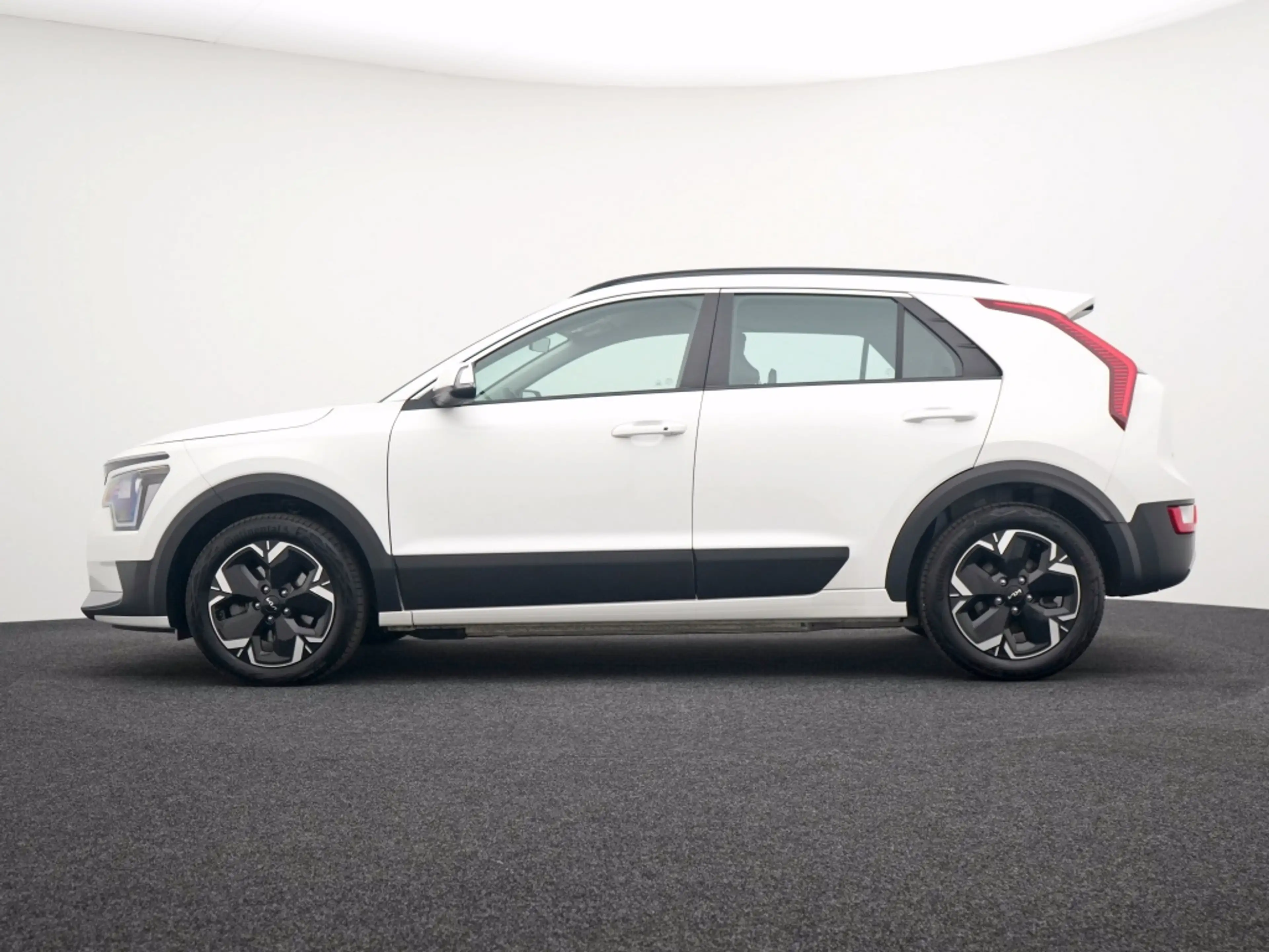 Kia e-Niro EV DynamicLine 64.8 kWh | — photo 6