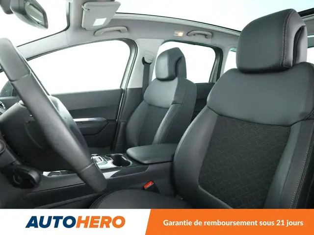 Peugeot 3008 view 10